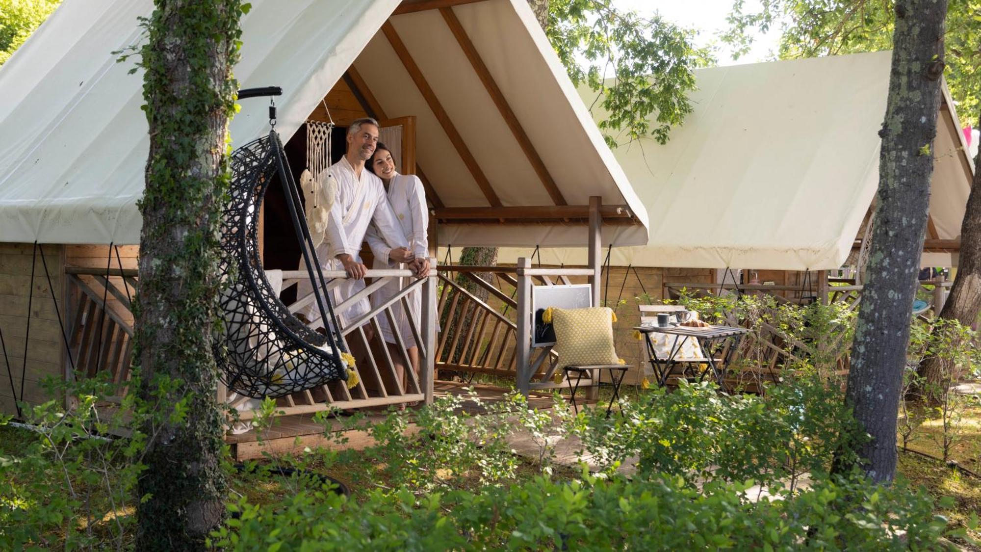 Polidor Glamping Mugeba