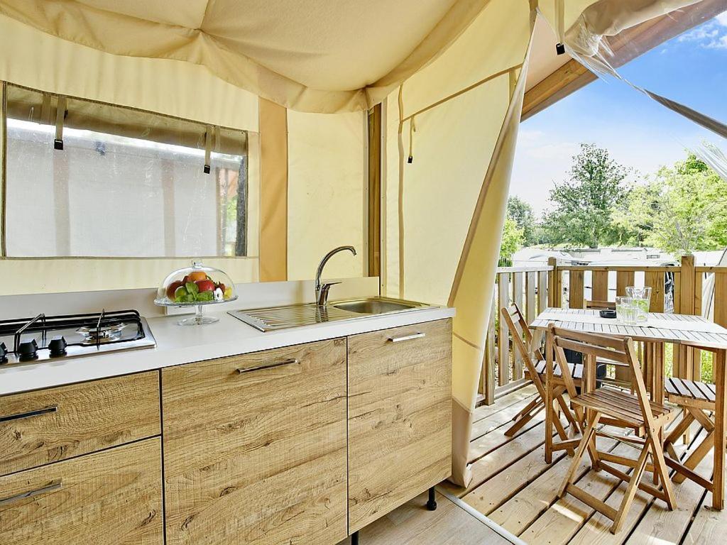 Polidor Glamping Dovolenkový park Mugeba
